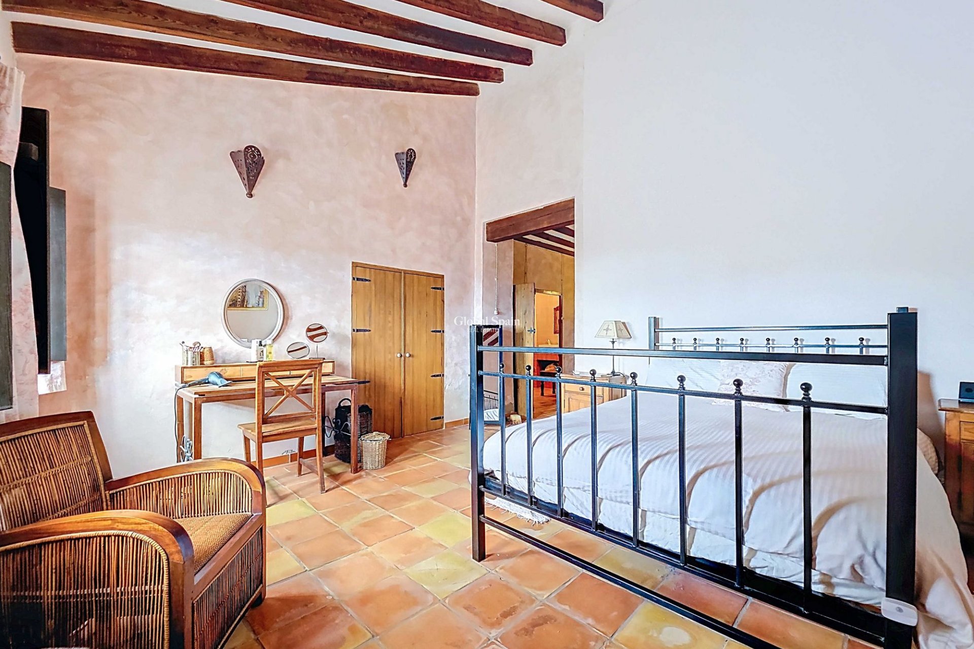 Wederverkoop - HUIS -
LA ALBERQUILLA - La Alberquilla