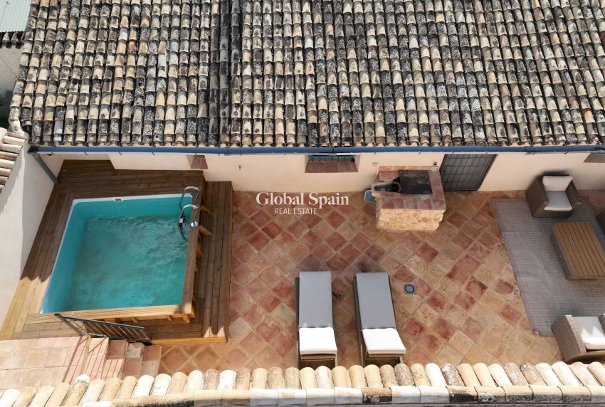 Wederverkoop - HUIS -
LA ALBERQUILLA - La Alberquilla