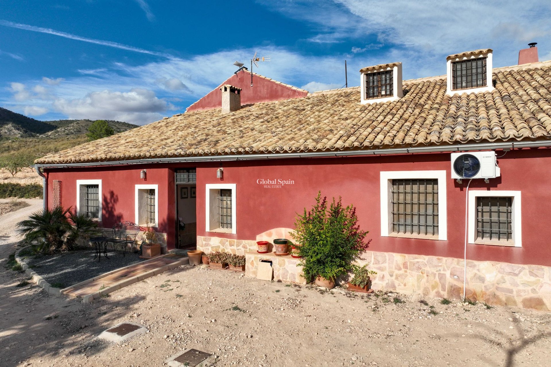 Wederverkoop - HUIS -
LA ALBERQUILLA - La Alberquilla