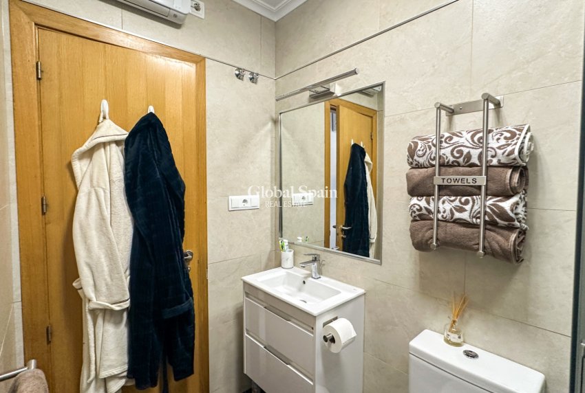 Wederverkoop - HUIS -
LA FINCA GOLF - Inland