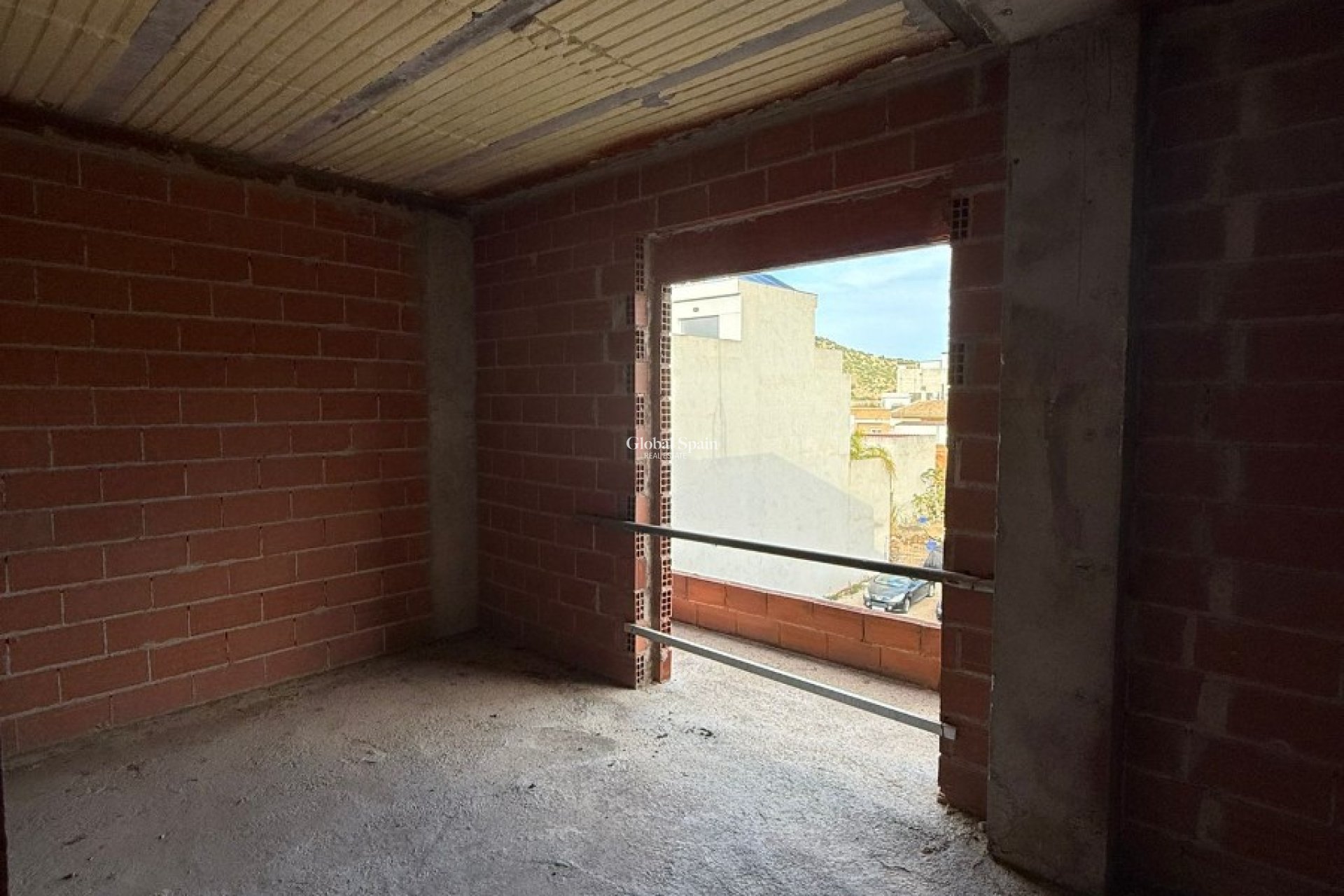 Wederverkoop - HUIS -
LA FONT D'EN CARRÒS - Centro