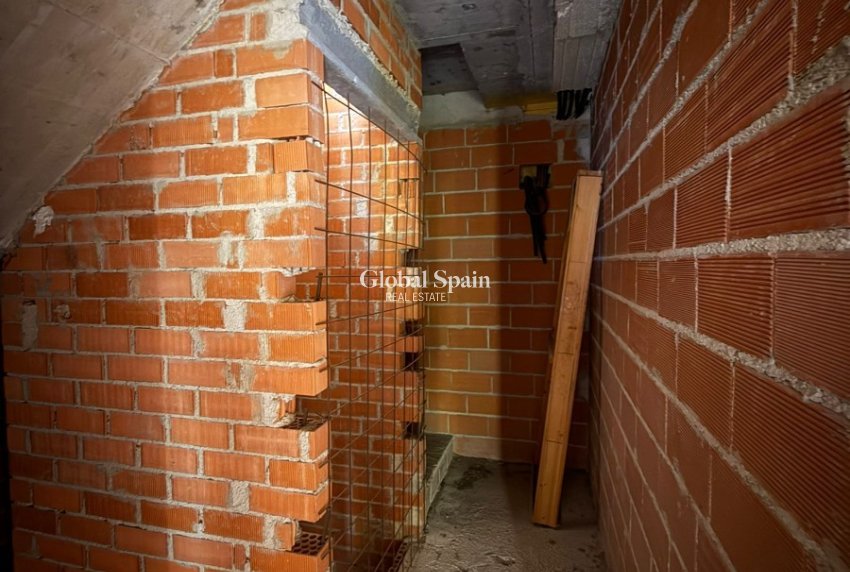 Wederverkoop - HUIS -
LA FONT D'EN CARRÒS - Centro