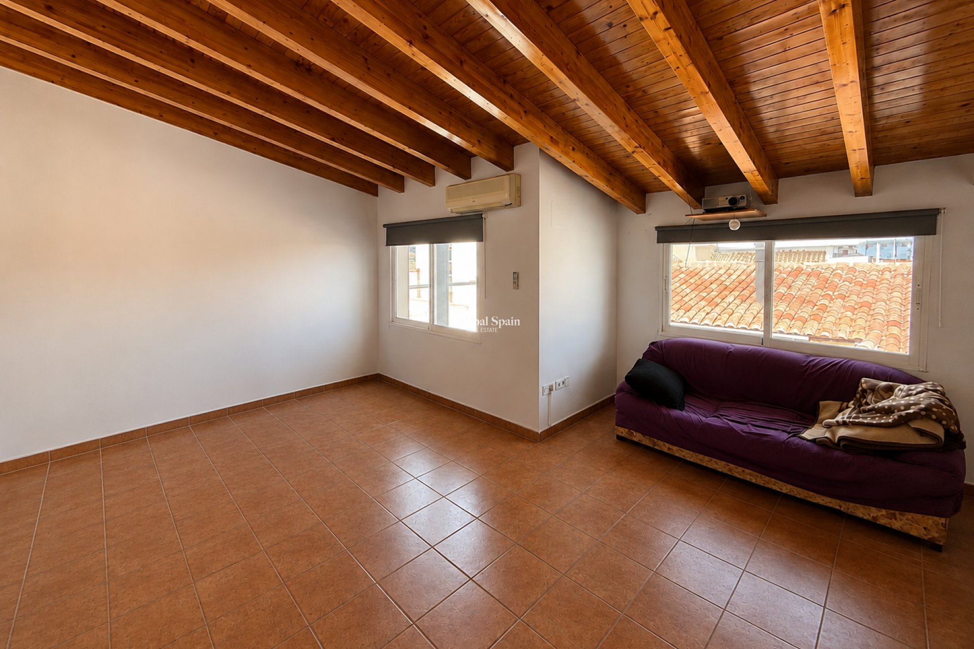 Wederverkoop - HUIS -
LA FONT D'EN CARRÒS - Centro