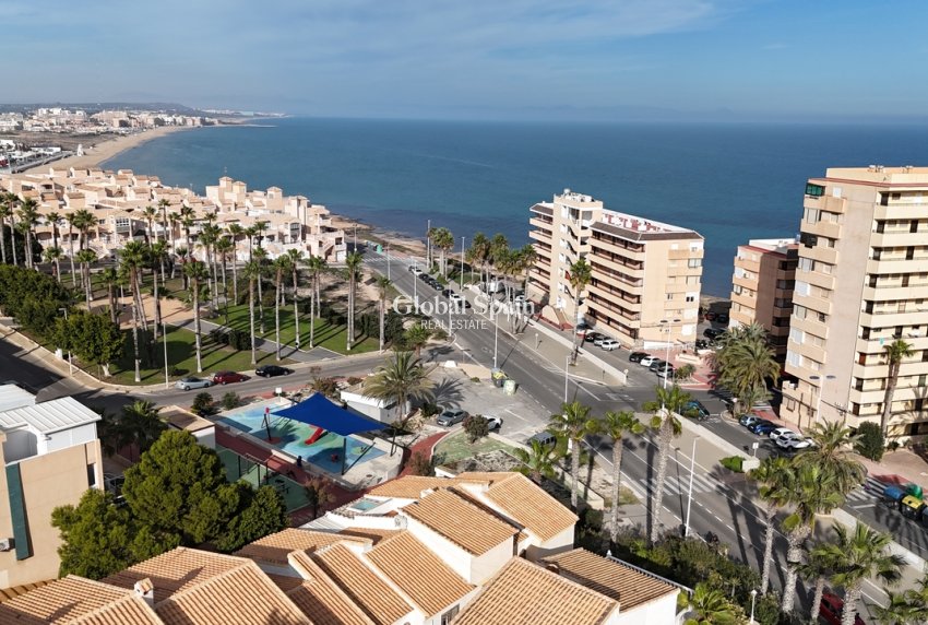 Wederverkoop - HUIS -
LA MATA - Costa Blanca