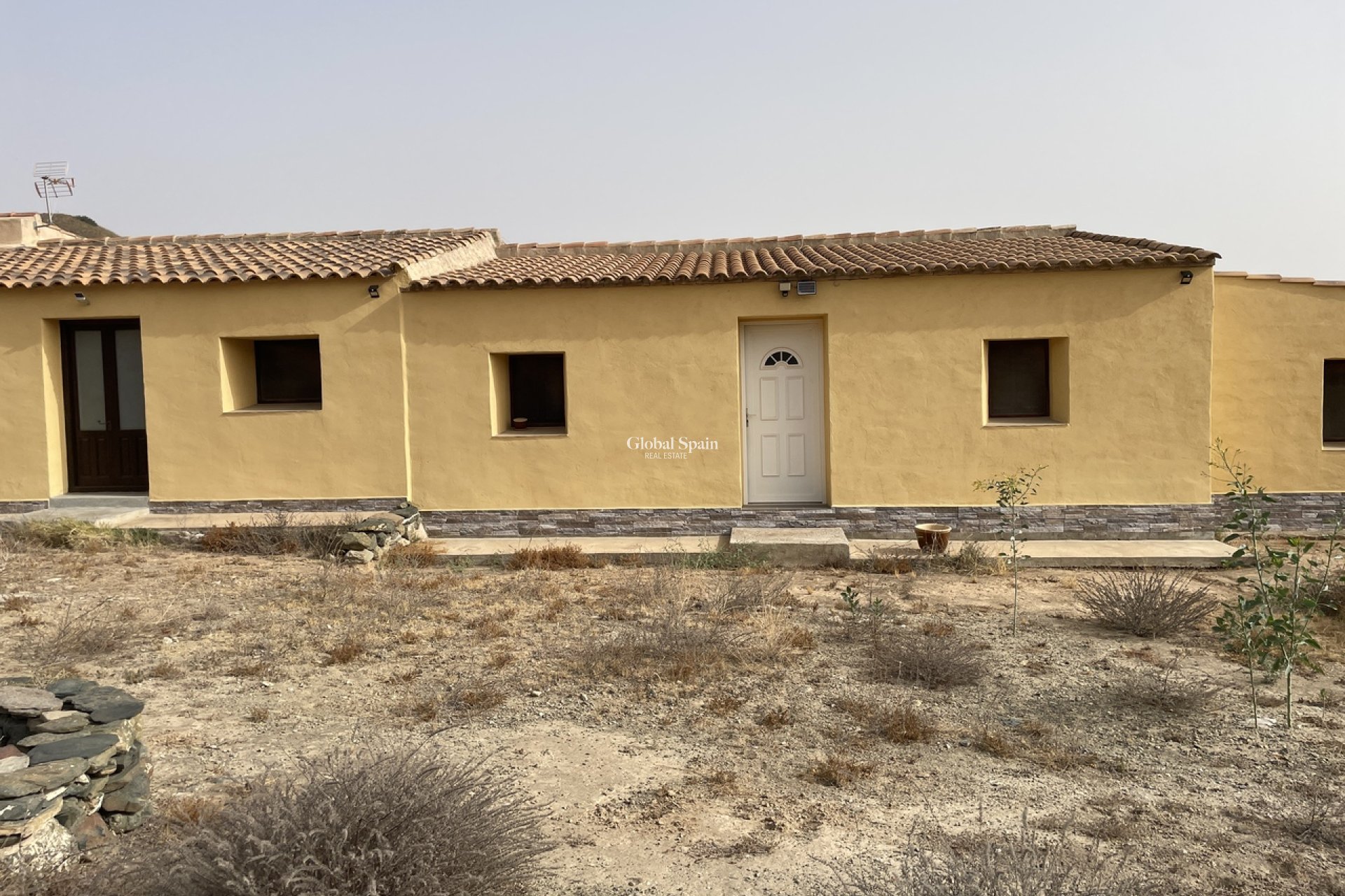 Wederverkoop - HUIS -
LA PINILLA - Inland