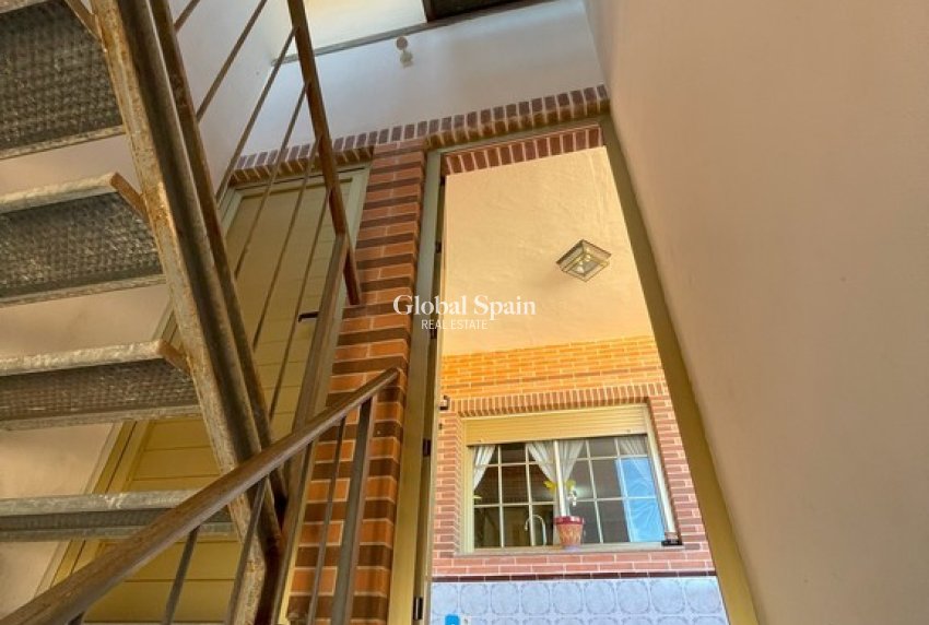 Wederverkoop - HUIS -
LA UNIÓN - Costa Calida