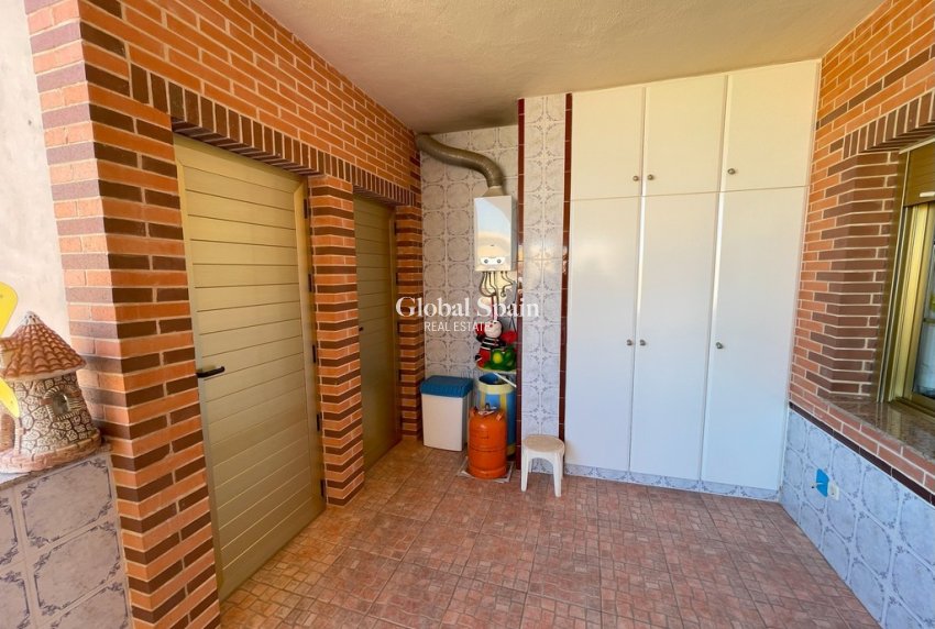 Wederverkoop - HUIS -
LA UNIÓN - Costa Calida