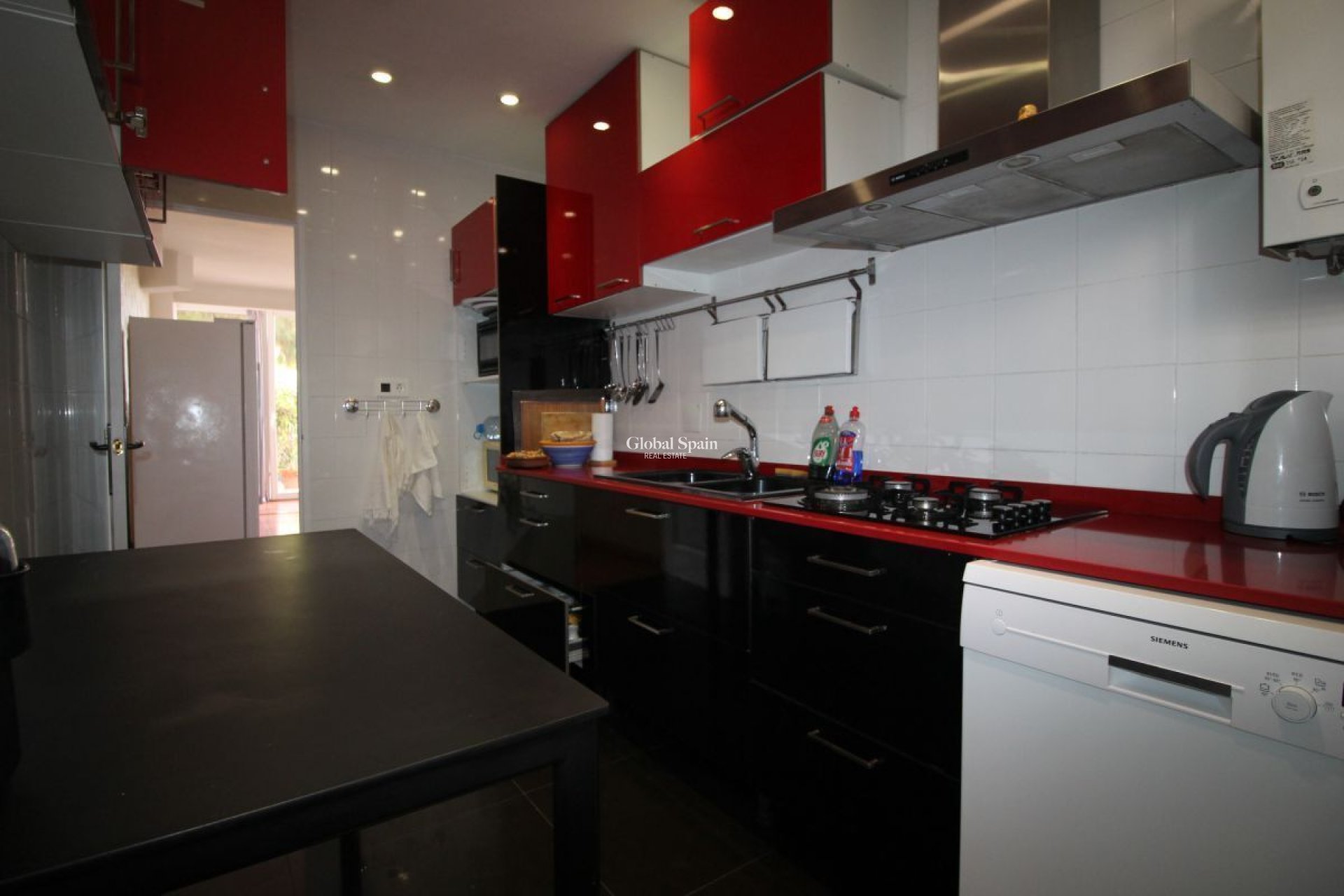 Wederverkoop - HUIS -
LA ZENIA - Costa Blanca