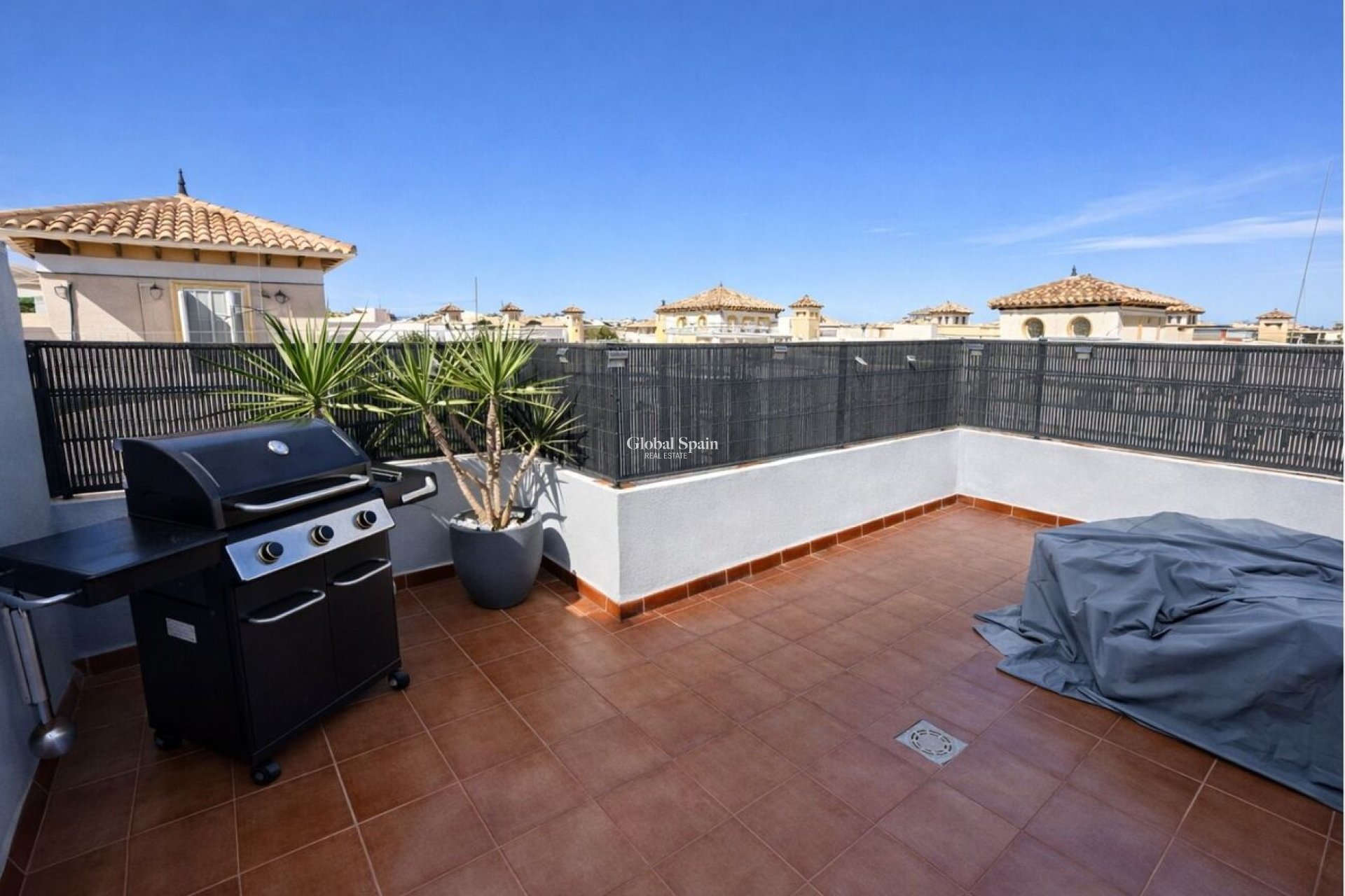 Wederverkoop - HUIS -
LA ZENIA - Costa Blanca