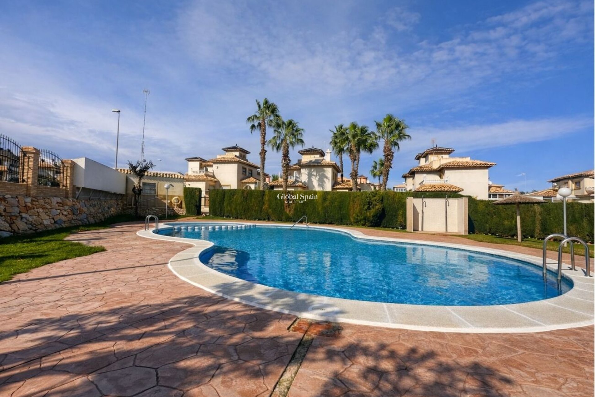 Wederverkoop - HUIS -
LA ZENIA - Costa Blanca