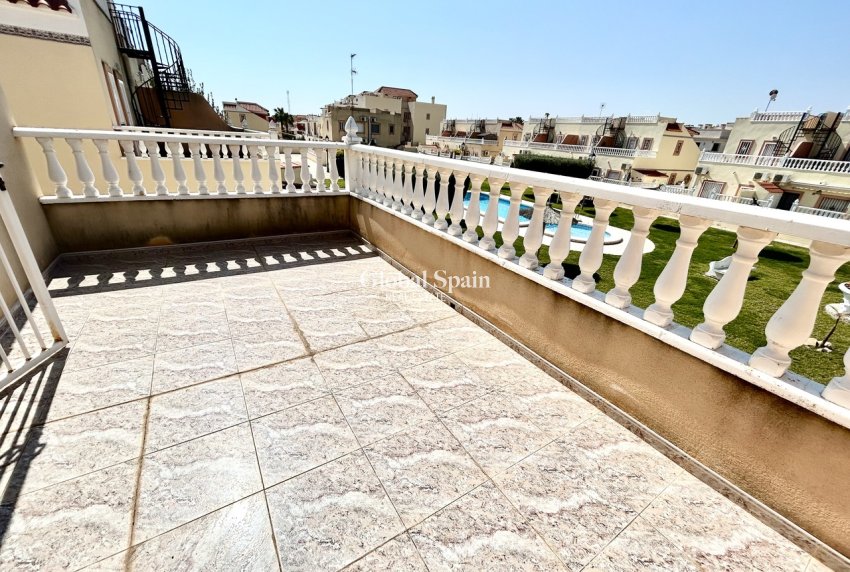 Wederverkoop - HUIS -
LA ZENIA - Costa Blanca