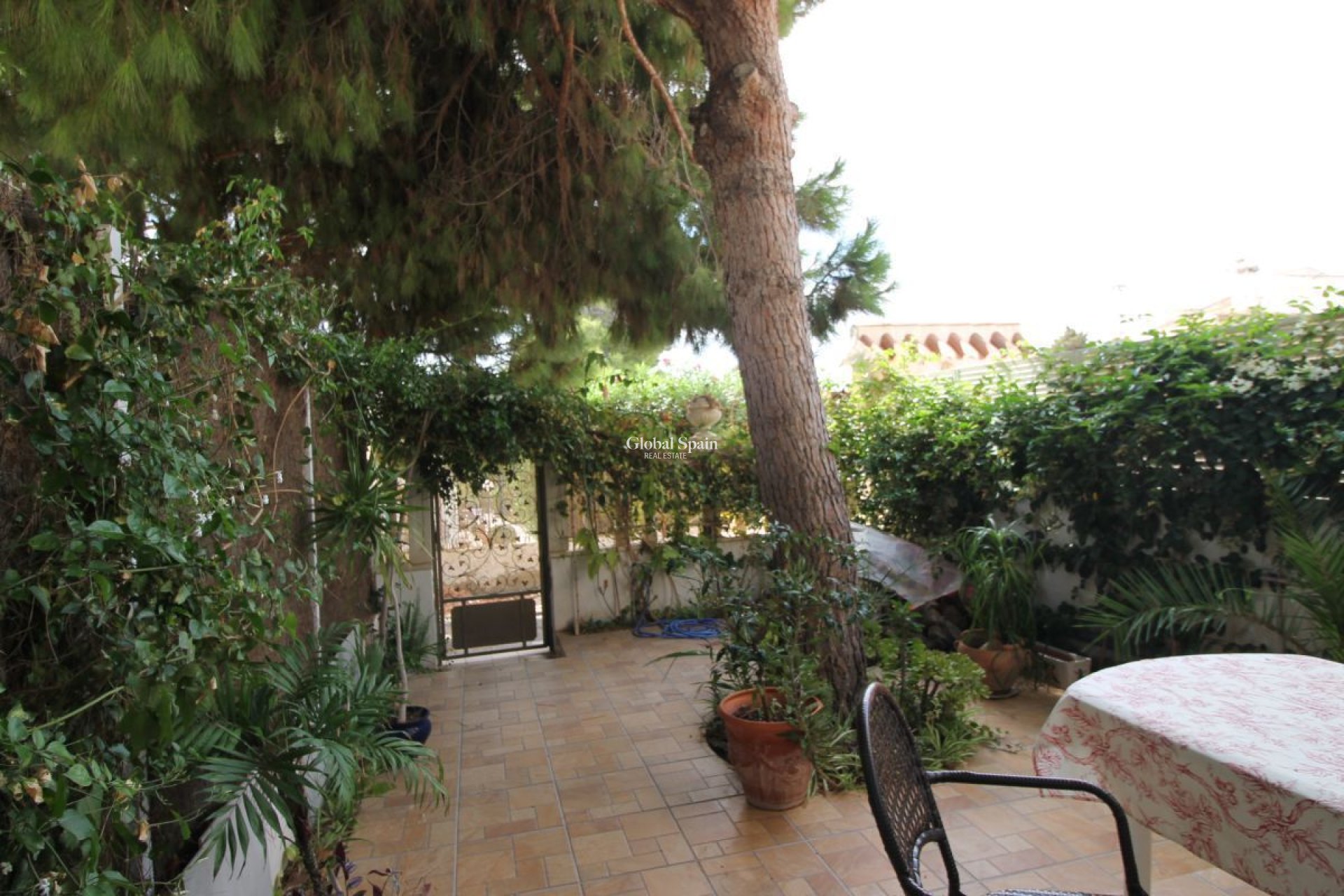 Wederverkoop - HUIS -
LA ZENIA - Costa Blanca