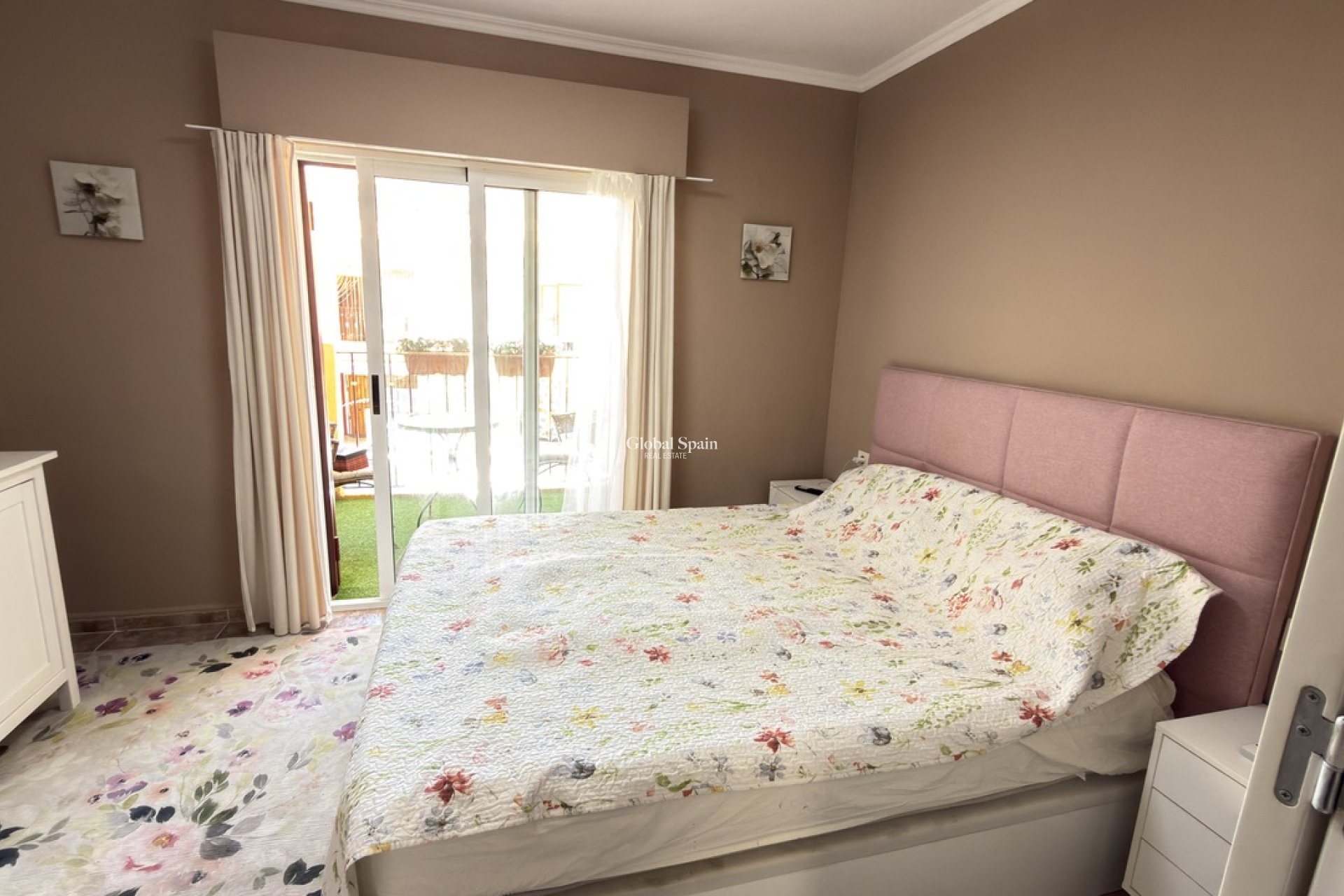 Wederverkoop - HUIS -
LA ZENIA - Costa Blanca