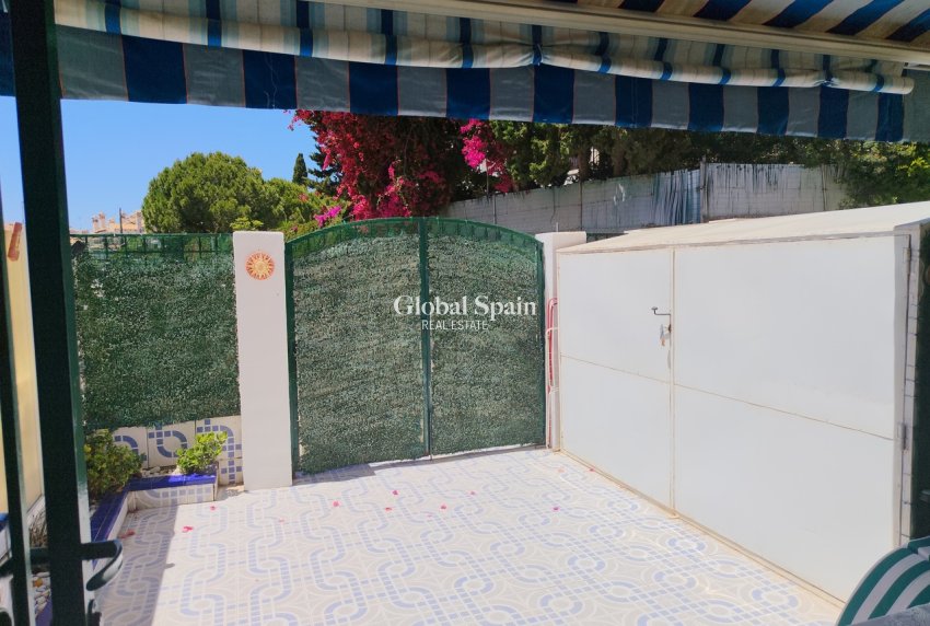 Wederverkoop - HUIS -
LA ZENIA - Costa Blanca