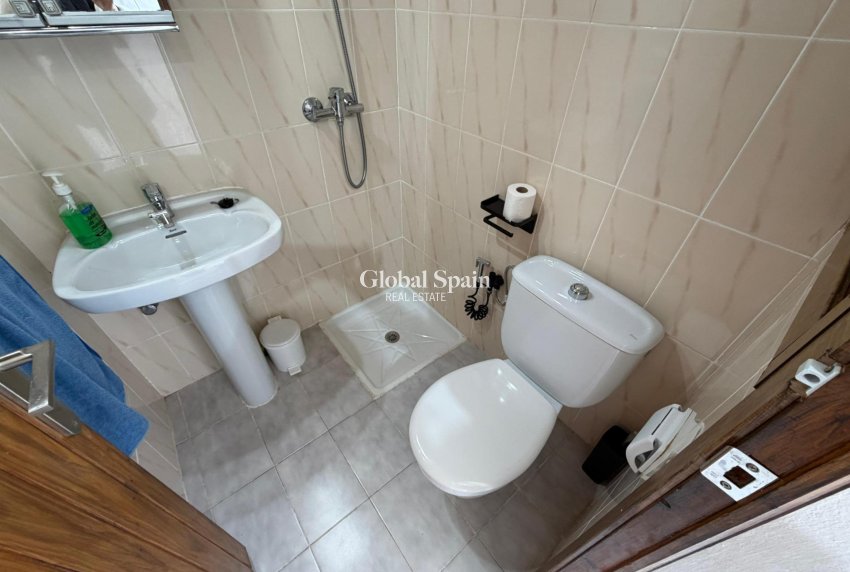 Wederverkoop - HUIS -
LO PAGÁN - La Puntica