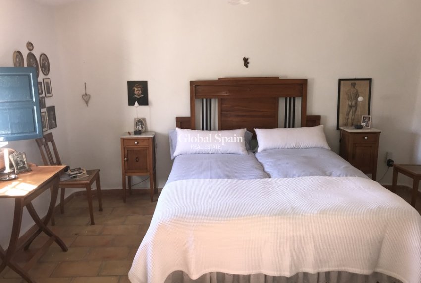 Wederverkoop - HUIS -
LORCA - Costa Calida