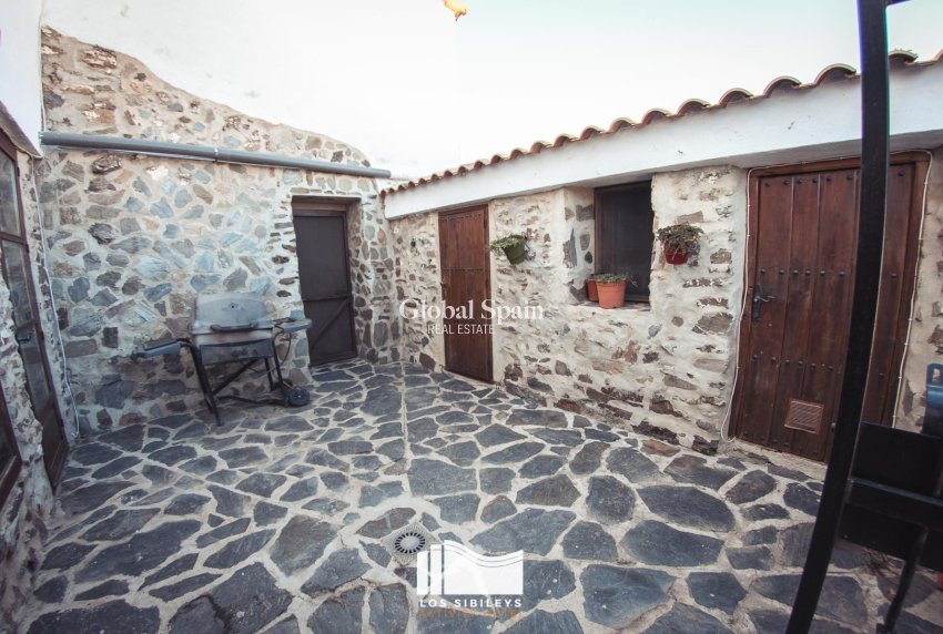 Wederverkoop - HUIS -
LORCA - Lorca