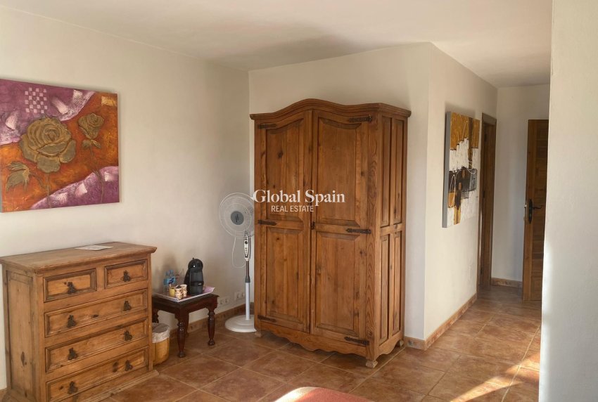 Wederverkoop - HUIS -
LORCA - Lorca