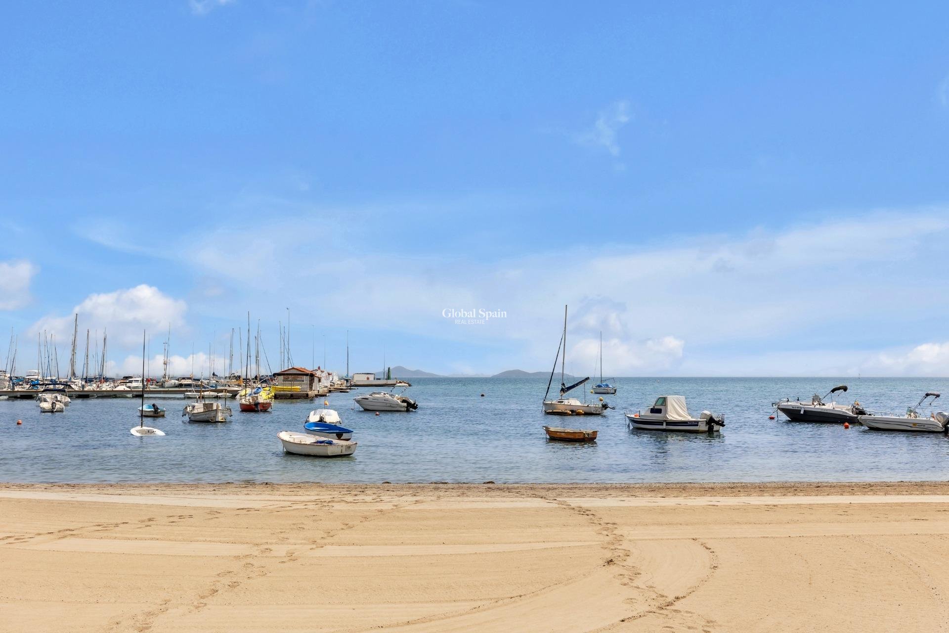 Wederverkoop - HUIS -
LOS ALCÁZARES - Centro