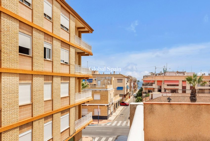 Wederverkoop - HUIS -
LOS ALCÁZARES - Centro