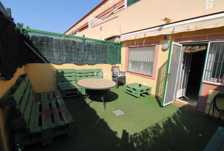 Wederverkoop - HUIS -
LOS ALCÁZARES