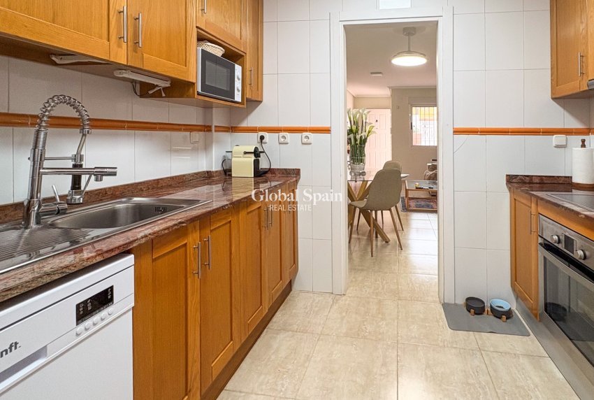 Wederverkoop - HUIS -
LOS ARENALES DEL SOL - Elche/Elx