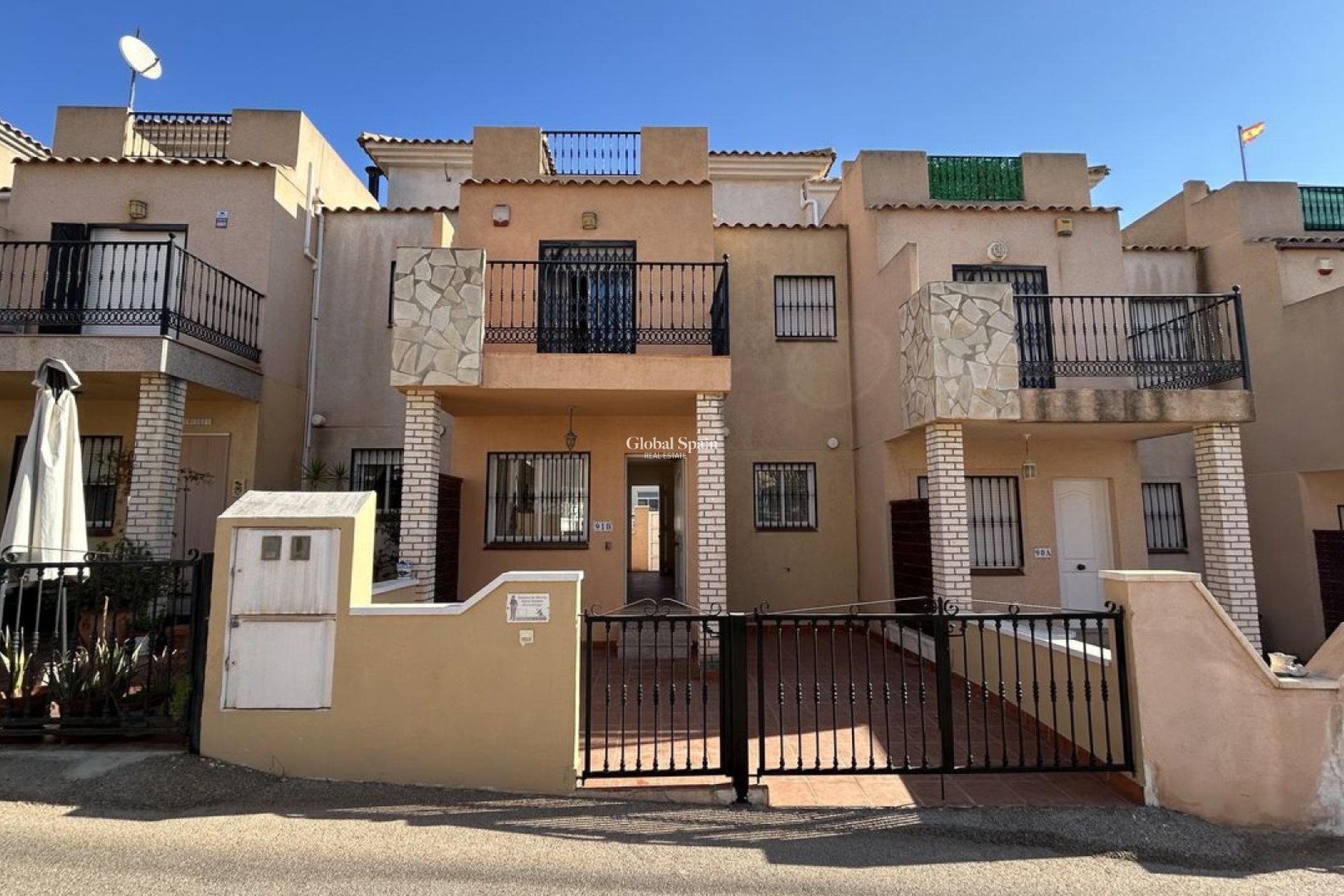 Wederverkoop - HUIS -
LOS BALCONES - LOS ALTOS - Costa Blanca