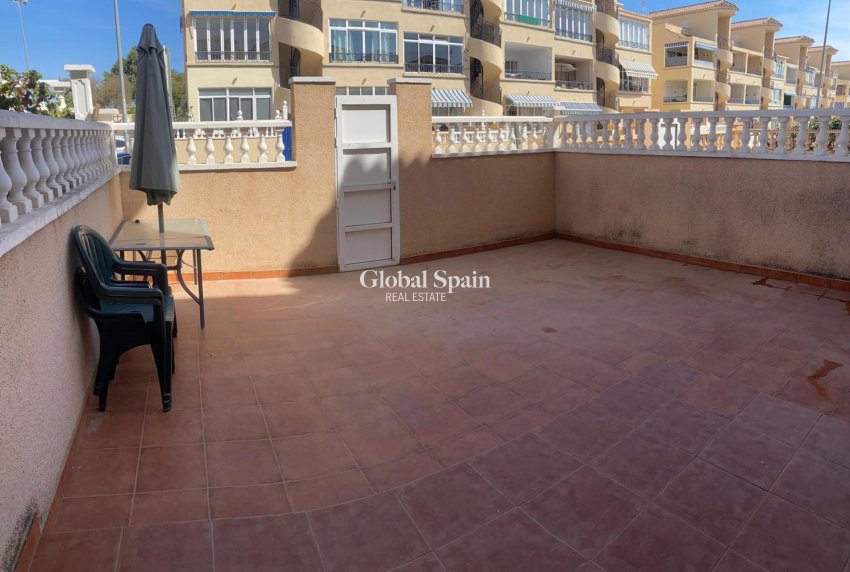 Wederverkoop - HUIS -
LOS BALCONES - LOS ALTOS - Costa Blanca