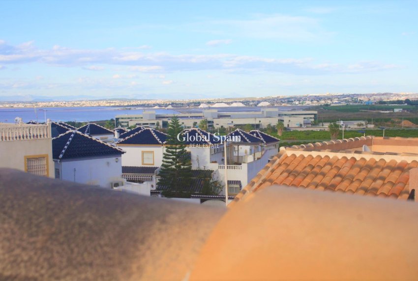 Wederverkoop - HUIS -
LOS BALCONES - LOS ALTOS - Costa Blanca