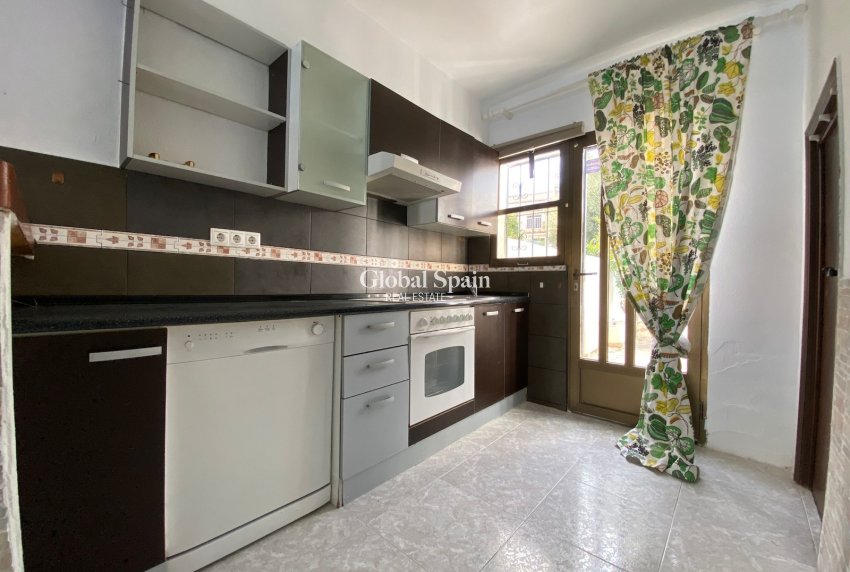 Wederverkoop - HUIS -
LOS BALCONES - LOS ALTOS - Costa Blanca