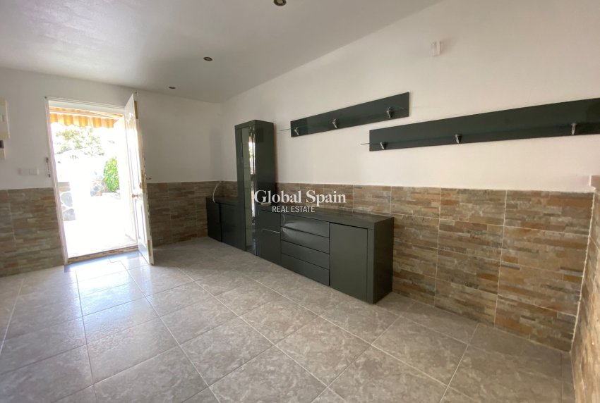 Wederverkoop - HUIS -
LOS BALCONES - LOS ALTOS - Costa Blanca