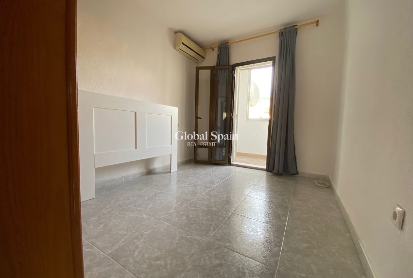 Wederverkoop - HUIS -
LOS BALCONES - LOS ALTOS - Costa Blanca