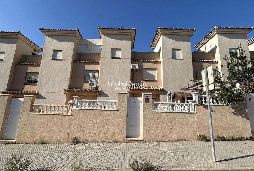 Wederverkoop - HUIS -
LOS BALCONES - LOS ALTOS - Costa Blanca