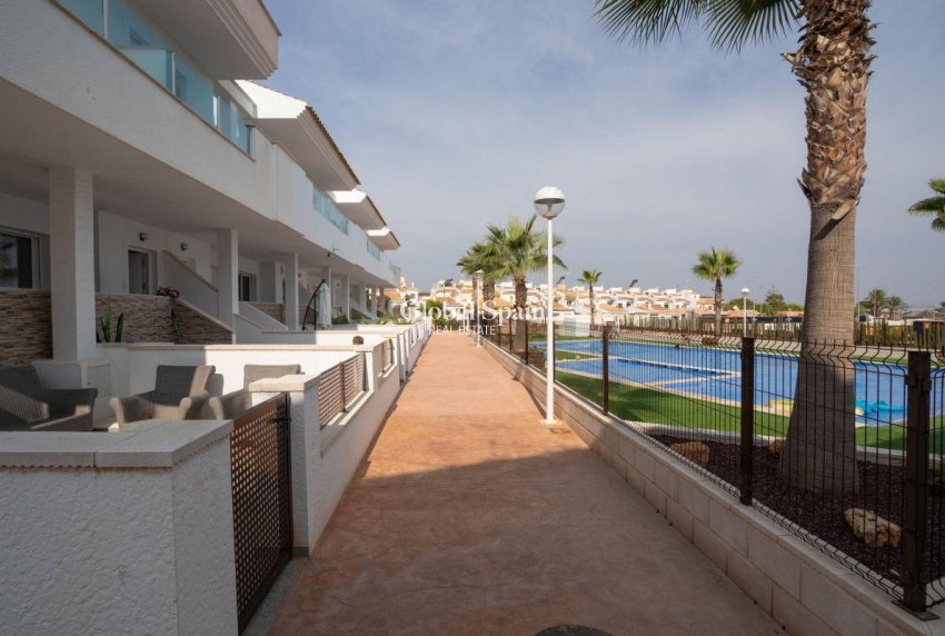 Wederverkoop - HUIS -
LOS BALCONES - LOS ALTOS - Costa Blanca