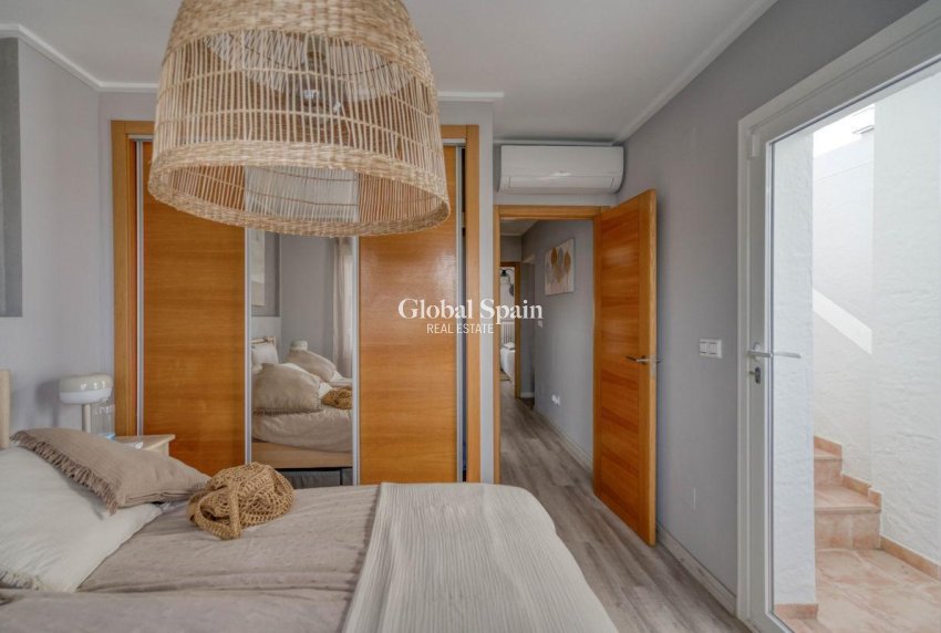 Wederverkoop - HUIS -
LOS BALCONES - LOS ALTOS - Costa Blanca