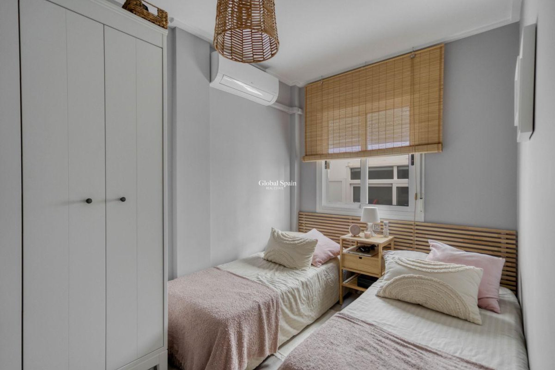 Wederverkoop - HUIS -
LOS BALCONES - LOS ALTOS - Costa Blanca