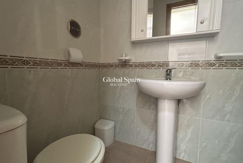 Wederverkoop - HUIS -
LOS BALCONES - LOS ALTOS - Costa Blanca