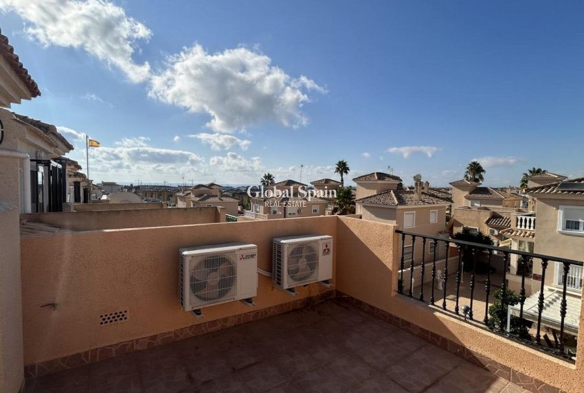 Wederverkoop - HUIS -
LOS BALCONES - LOS ALTOS - Costa Blanca