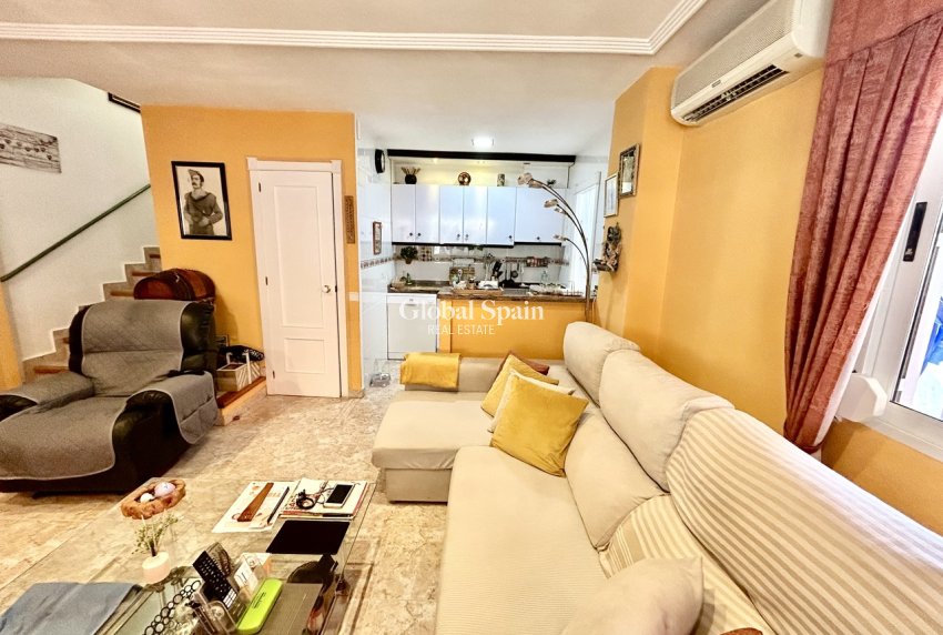 Wederverkoop - HUIS -
LOS BALCONES - LOS ALTOS - Costa Blanca
