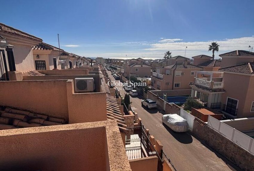 Wederverkoop - HUIS -
LOS BALCONES - LOS ALTOS - Costa Blanca