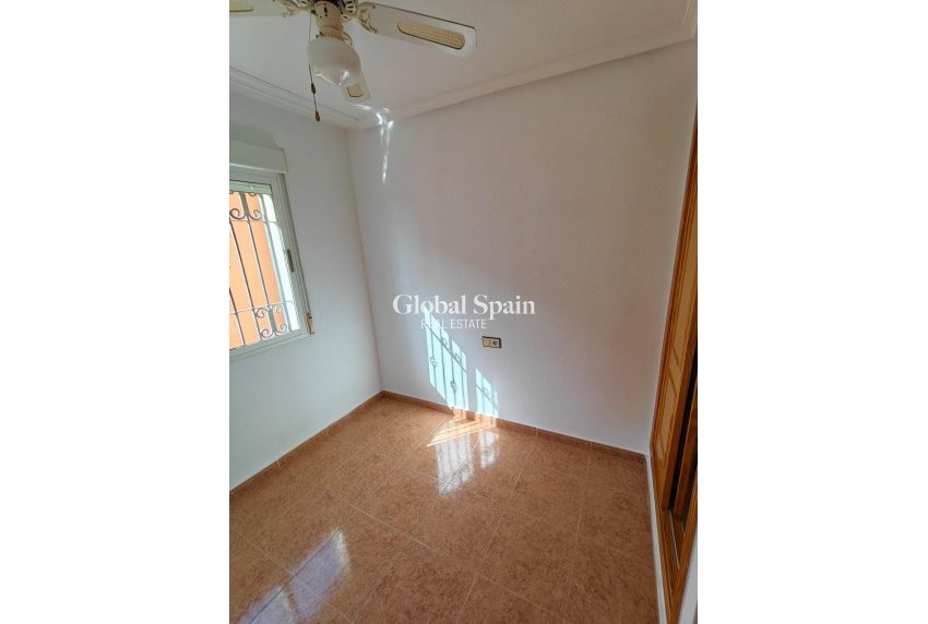 Wederverkoop - HUIS -
LOS MONTESINOS - Costa Blanca Sur