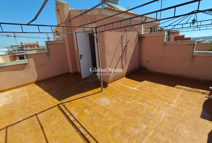Wederverkoop - HUIS -
LOS MONTESINOS - Costa Blanca Sur