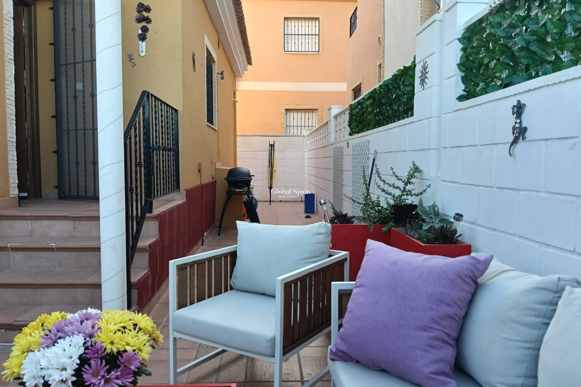 Wederverkoop - HUIS -
LOS MONTESINOS - Costa Blanca