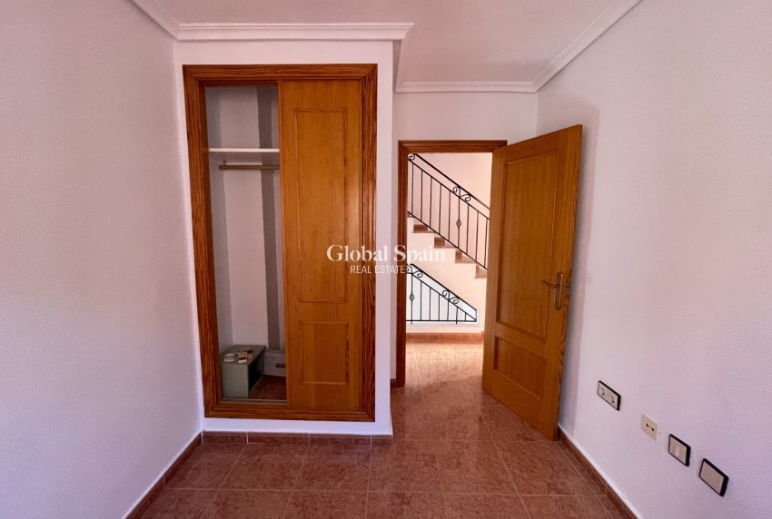 Wederverkoop - HUIS -
LOS MONTESINOS - Costa Blanca