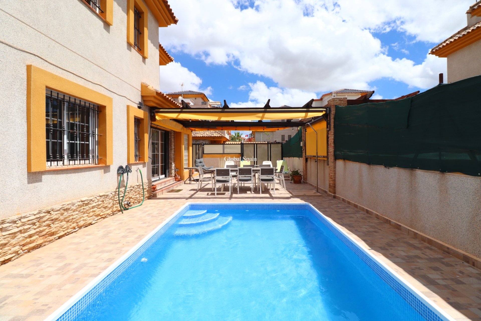 Wederverkoop - HUIS -
Los Montesinos - La Herrada
