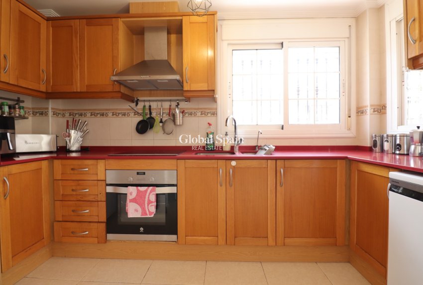 Wederverkoop - HUIS -
Los Montesinos - La Herrada