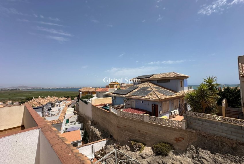 Wederverkoop - HUIS -
LOS URRUTIAS - Costa Calida