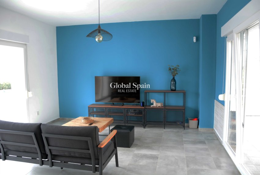 Wederverkoop - HUIS -
MACISVENDA - Inland