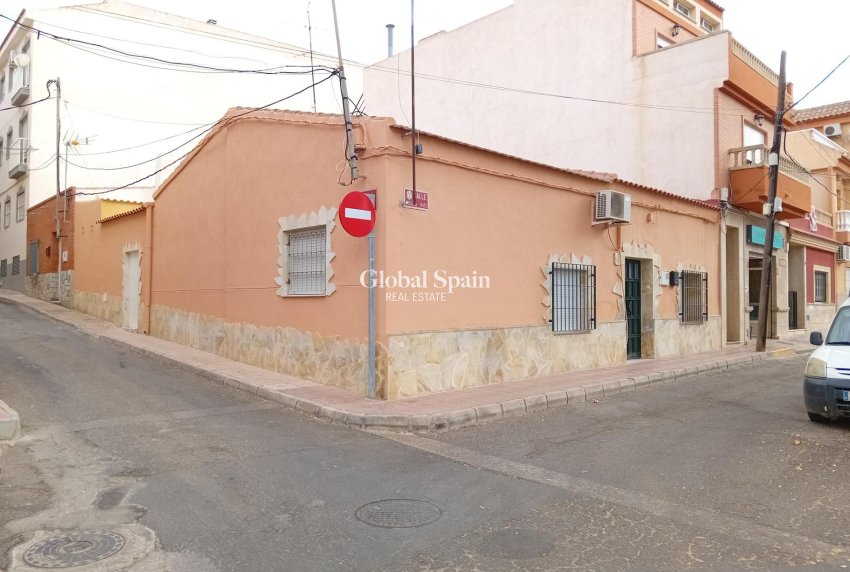 Wederverkoop - HUIS -
MAZARRÓN - Mazarron