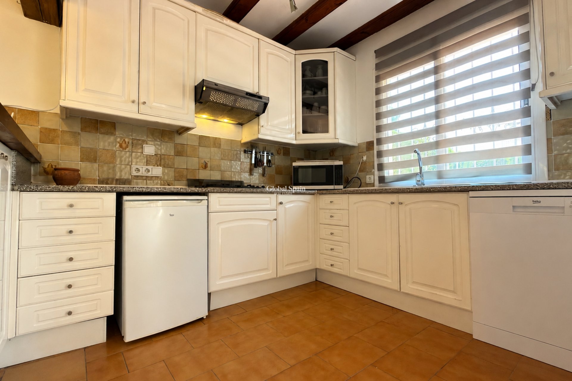 Wederverkoop - HUIS -
MORAIRA_TEULADA - center